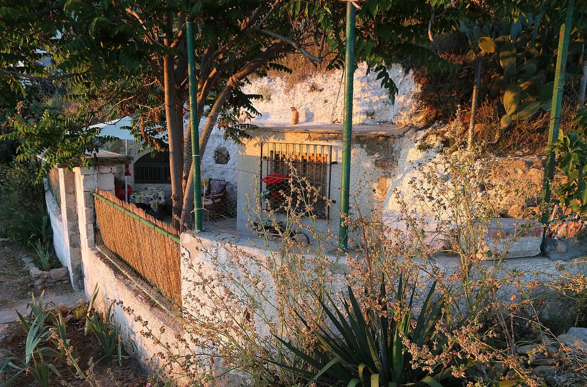 Moving to Granada from the Netherlands