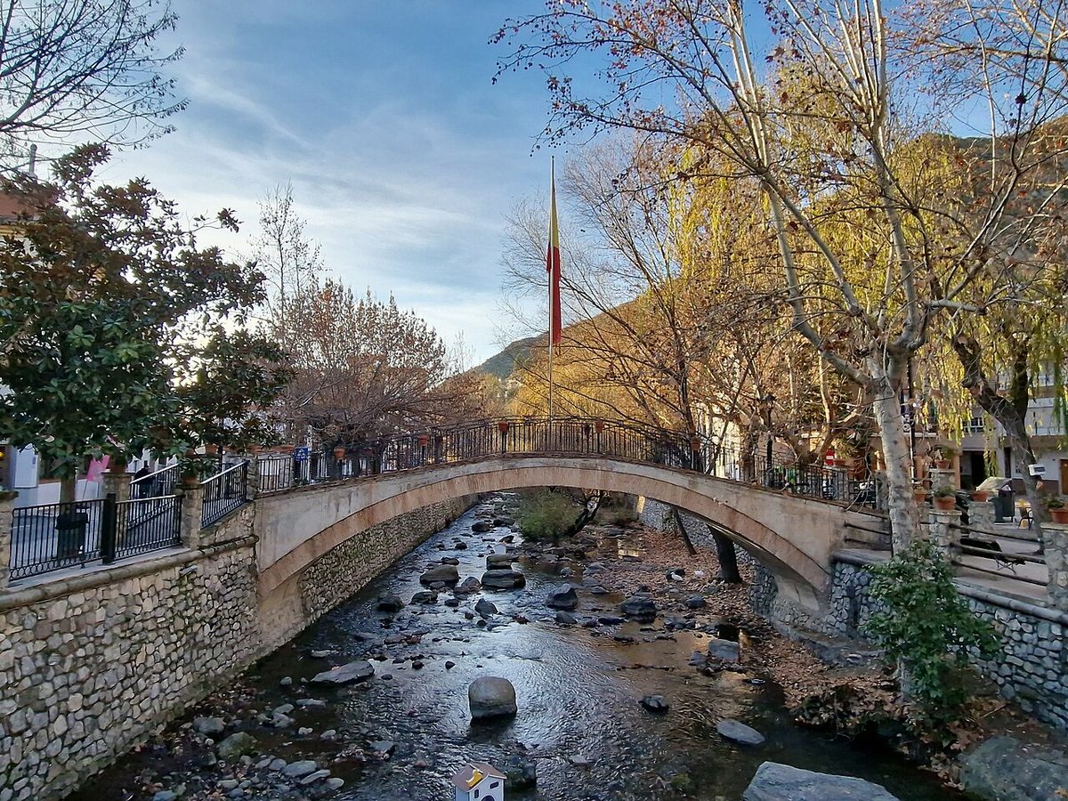 Living in Pinos Genil